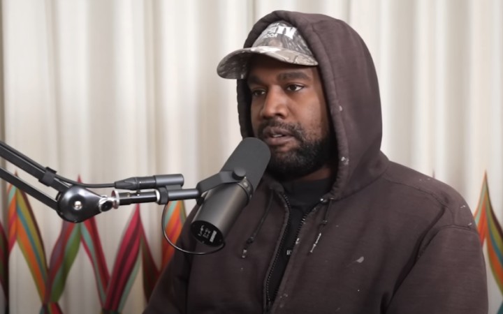 Svetoznámy raper Kanye West sa vyhlásil za boha a vydal klip, v ktorom hajluje