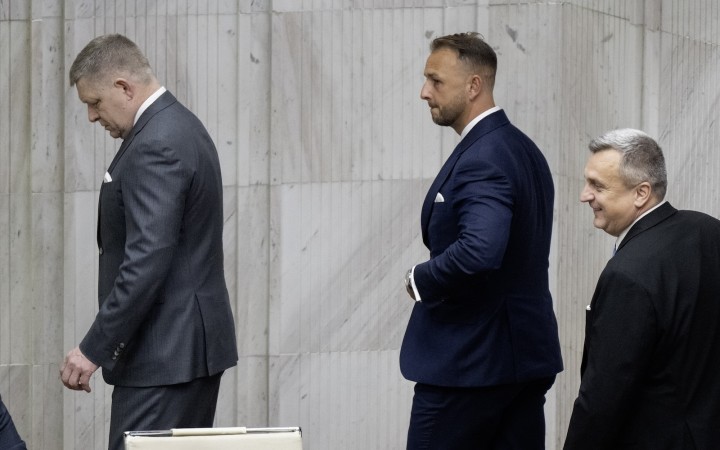 Lídri transakčnú daň stále nevyriešili. Fico predtým hovoril o nervozite v koalícii