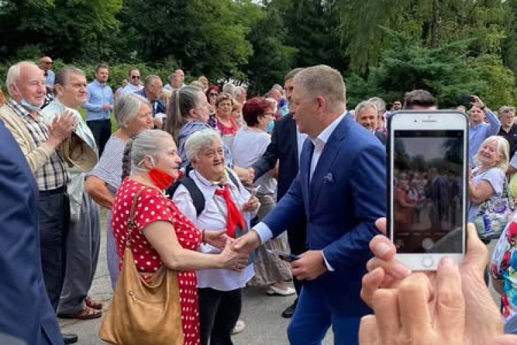 Mojim priateľom, ktorí volia Fica
