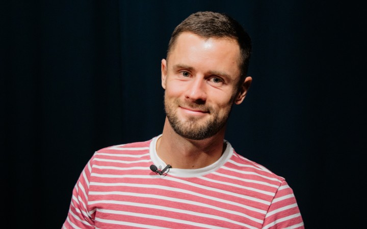 Nemusíte chodiť do fitka, stačia dve dvadsaťkilové jednoručky a neprestať