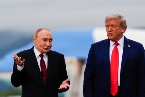 Ako čítať globálnu šou Donalda Trumpa a Vladimira Putina na Aljaške?