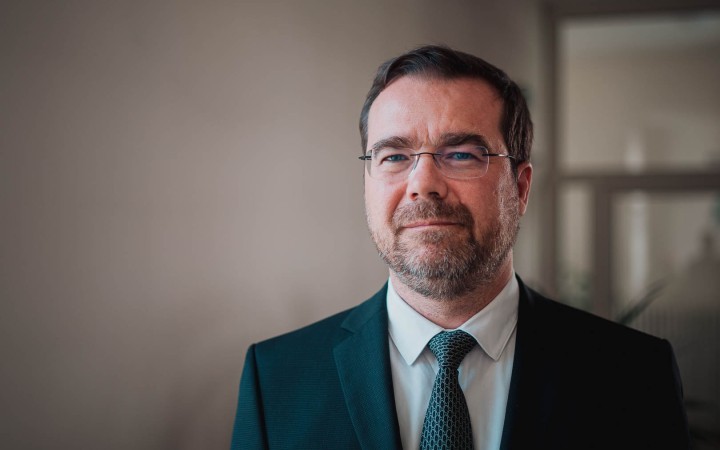 Keby sme v piatok ráno verejne oznámili, že budeme hlasovať za, ústava by neprešla