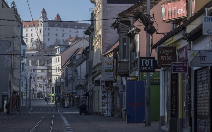 Na Obchodnej ulici v Bratislave došlo v noci k násilnému incidentu