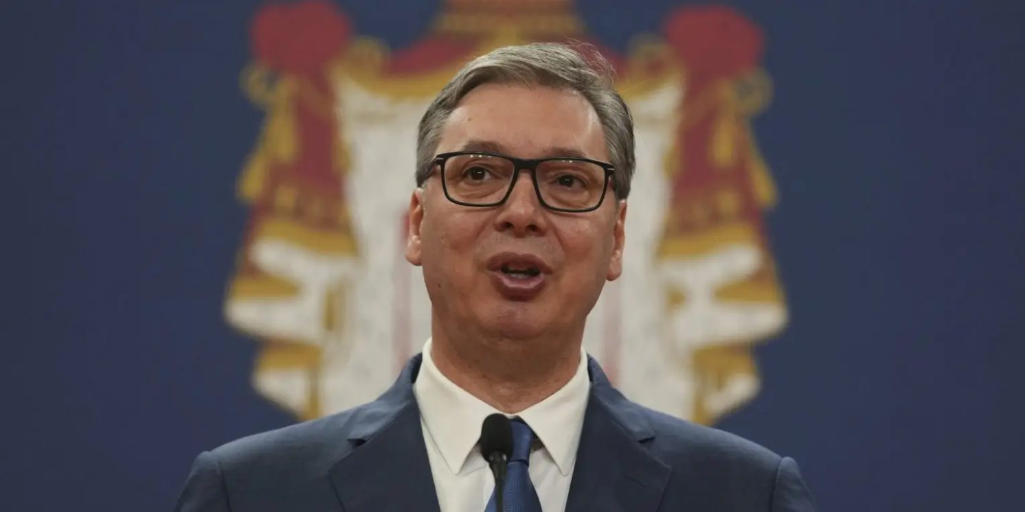 Vučić ukazuje Ficovi, ako sa, do psej matere, rob&iacute; politika na v&scaron;etky svetov&eacute; strany