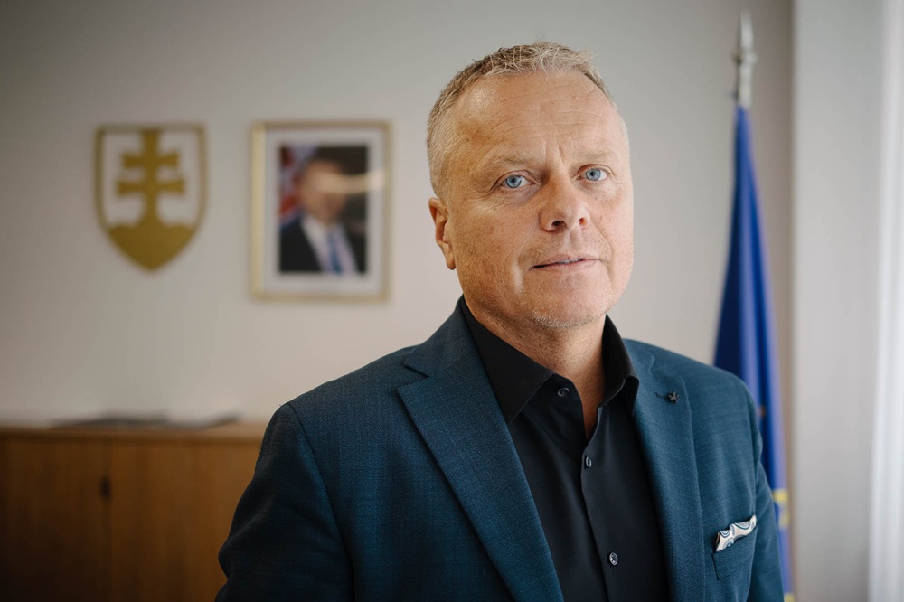 Na&scaron;e zdravotn&iacute;ctvo uniesli lobisti a k&scaron;eft&aacute;ri, no do zrkadla sa musia pozrieť aj lek&aacute;ri