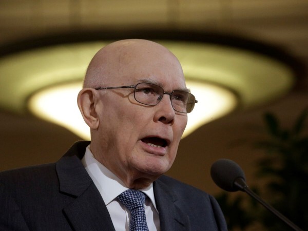 Novým prezidentom Cirkvi Ježiša Krista Svätých posledných dní sa stal 93-ročný Dallin H. Oaks