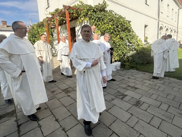 Budúcnosť cirkvi nie je v Ázii alebo Afrike, ale v hľadajúcich mladých po celom svete
