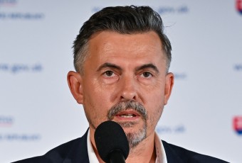 Machala hovorí o politickom aktivizme, mimovládka o hlásnej trúbe Ficovej vlády