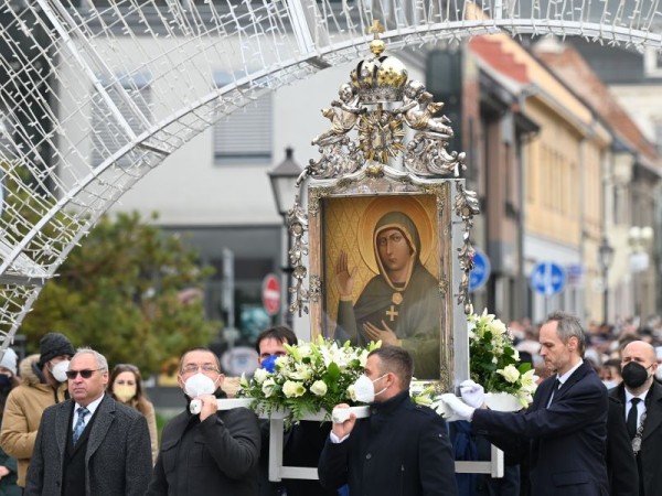 Panna Mária sa už nemá označovať za spoluvykupiteľku sveta, rozhodol Vatikán