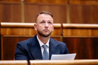 Minister vnútra doplatil na svoju bohorovnosť