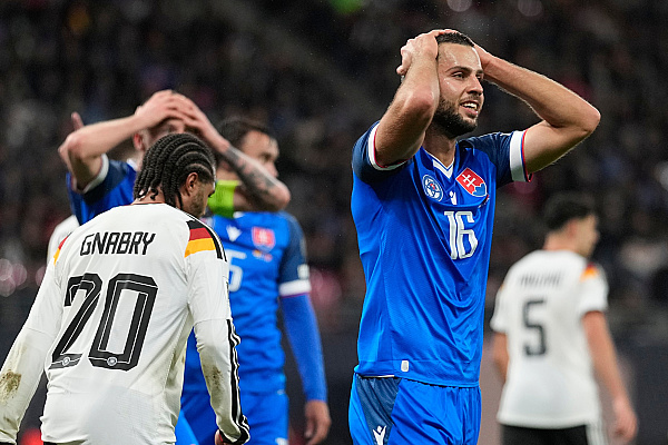 Slováci v Nemecku vysoko prehrali, o postup zabojujú v baráži