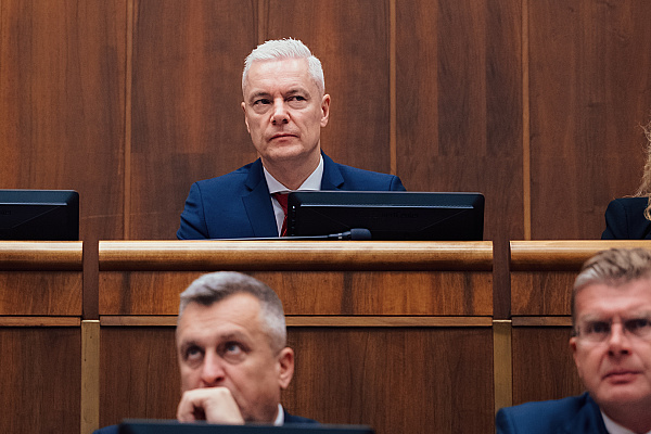 Ferenčák komplikuje život koalícii, odmieta hlasovať. Smer apeluje na Hlas, aby situáciu znovu nemusel riešiť Fico