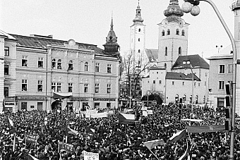 Odpor komunistickej strany zlomil generálny štrajk