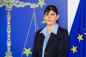 Kritizuje zásahy Ficovej vlády do zákona o oznamovateľoch, obáva sa, že sťažia odhaľovanie korupcie