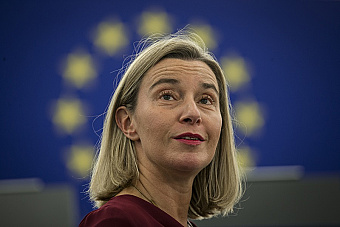 Korupcia sa nevyhýba ani Bruselu. O čo ide pri exkomisárke Mogherini?