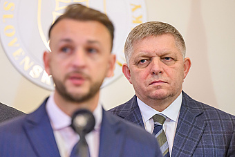 Dusivá atmosféra v koalícii premiéra neruší, voličov možno aj hej