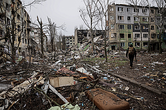 Iba trosky, vraky áut, vyľudnené ulice a túlavé mačky (fotogaléria)