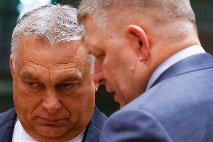Robertovi Ficovi hrozí, že v apríli ostane ako kôl v plote