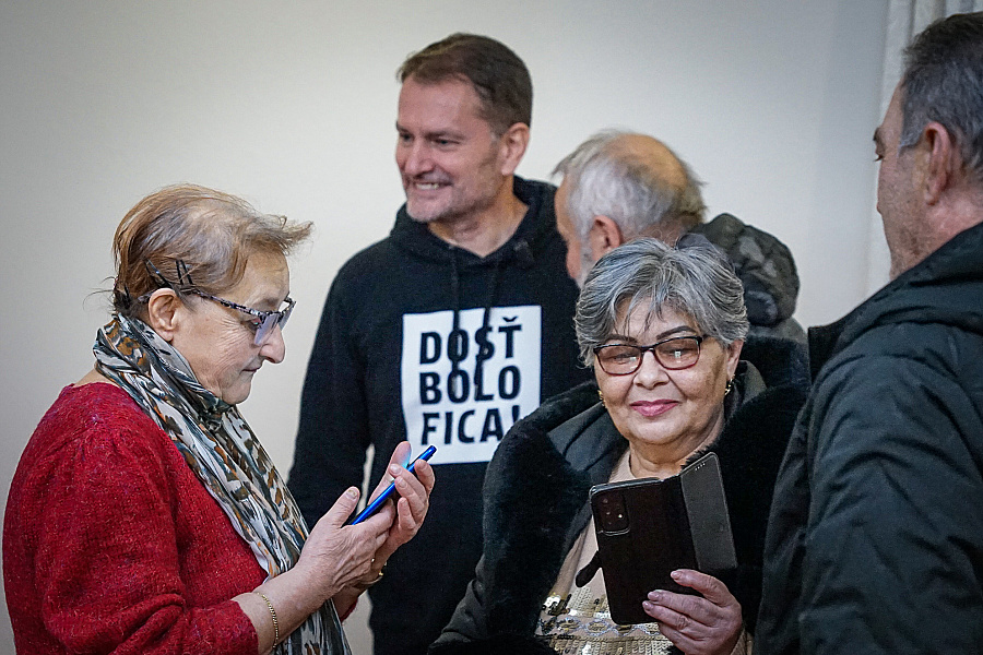 Ako sa odrazil od dna a čo s jeho voličmi robia bitky v parlamente či pampersky