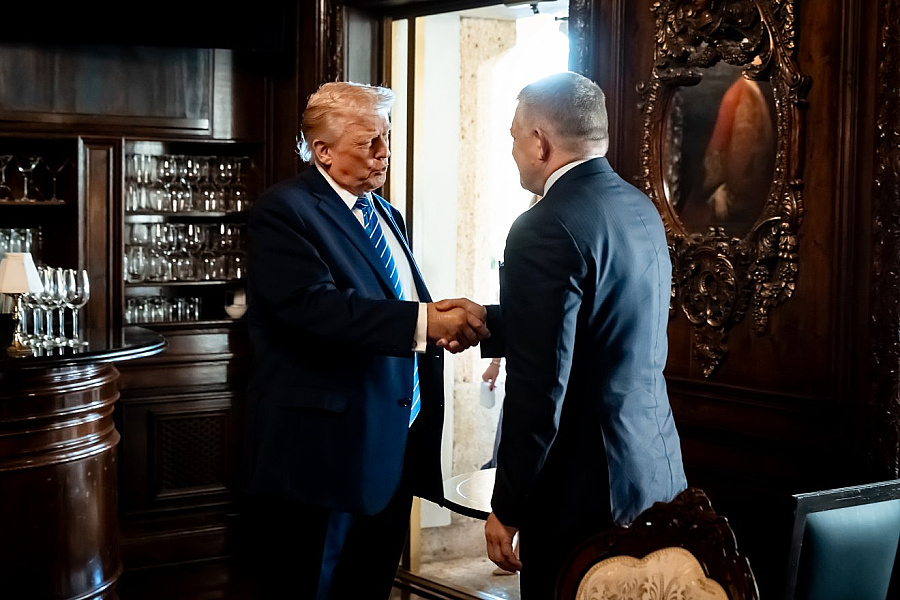 Nikto nami nepohŕda, cesta do USA je náš ďalší úspech. Spolu s Trumpom kritizoval Brusel
