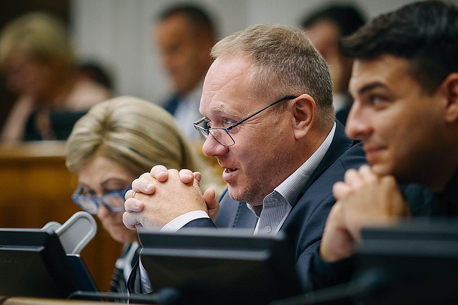 Hovoríme áno. Nezískajú všetky konzervatívne hlasy, preto ich Kresťanská únia stráži sprava