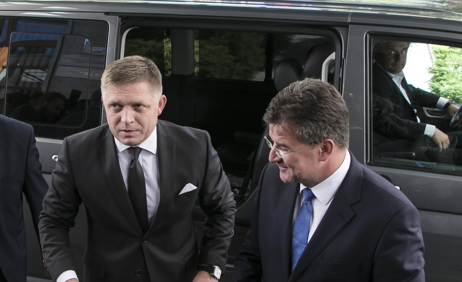 Premi&eacute;r sa exministra zastal aj po ďal&scaron;&iacute;ch spr&aacute;vach s Epsteinom. Tvrd&iacute;, že sa prejavil ako veľk&yacute; diplomat