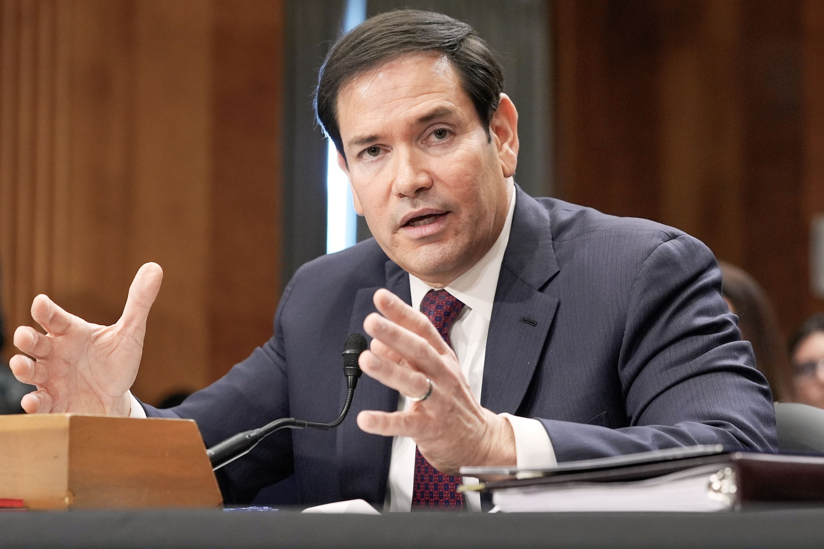 Kto je Marco Rubio, ktor&yacute; cez v&iacute;kend nav&scaron;t&iacute;vi Slovensko