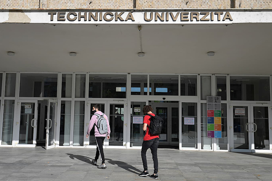 V niektorých technických odboroch je už viac Ukrajincov ako slovenských študentov