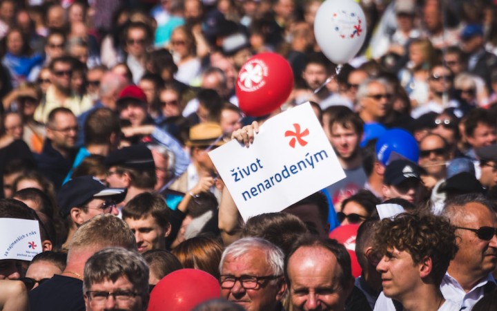 Po pochode je na rade parlament, kľúčový bude Smer