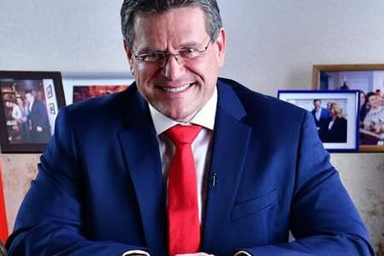 Európska únia a jej sebadeštrukcia