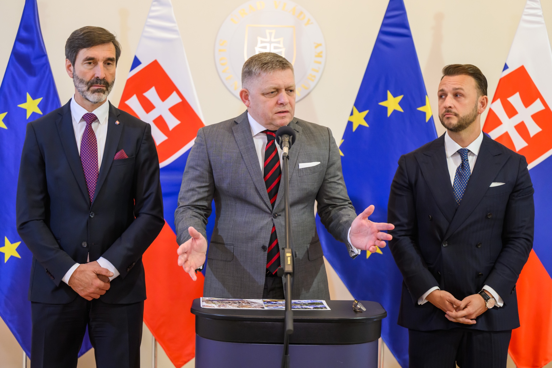 Fico priznal, že novela o Úrade na ochranu oznamovateľov im komplikuje život