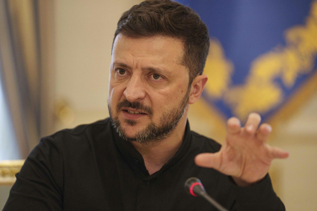 D&uacute;fame, že nebude blokovať 90 mili&aacute;rd, inak d&aacute;me adresu na&scaron;im chlapcom, nech sa s n&iacute;m porozpr&aacute;vaj&uacute;