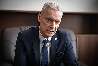 Demokrati tvrdia, že polícia obvinila z korupcie poslanca Hlasu Jána Ferenčáka