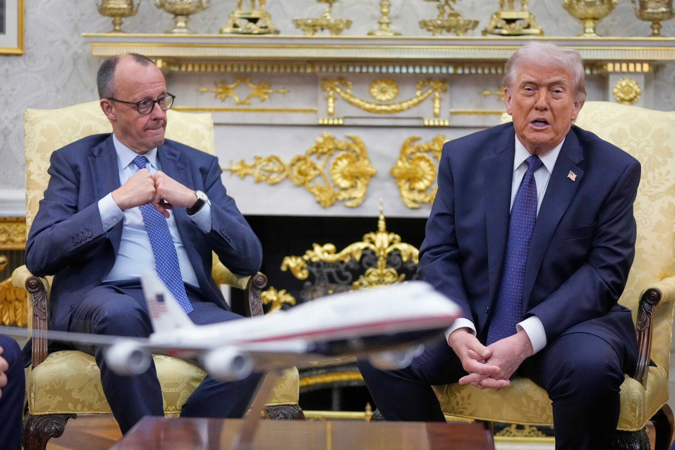 Trump si prial samostatn&uacute; Eur&oacute;pu. No čo keby t&aacute; vetovala jeho ir&aacute;nsku avant&uacute;ru?