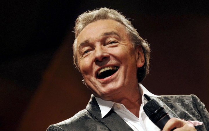 Zomrel spevák Karel Gott