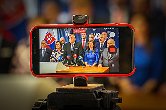 Chce byť alternatívou pre sklamaných voličov koalície, ktorej je stále súčasťou