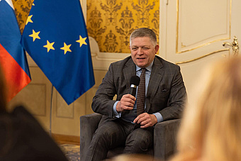 Predpovedal, že Smer vyhrá voľby, varoval pred sociálnymi sieťami a smial sa z KDH. Opäť pôjde do Moskvy
