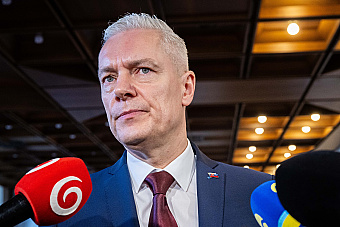 Poslanec ešte nevie, či bude podporovať koalíciu, zablahoželal Huliakovi