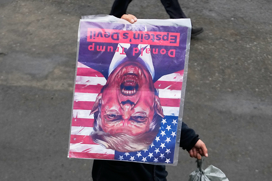 Trump označil spojencov z NATO za zbabelcov, USA zvažuje „postupné ukončenie“ operácie