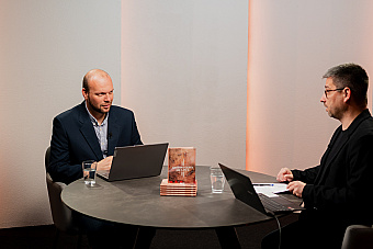 Nečakaný zvrat v kauze kardinála Becciua: vatikánsky súd povedal, že pápež pochybil