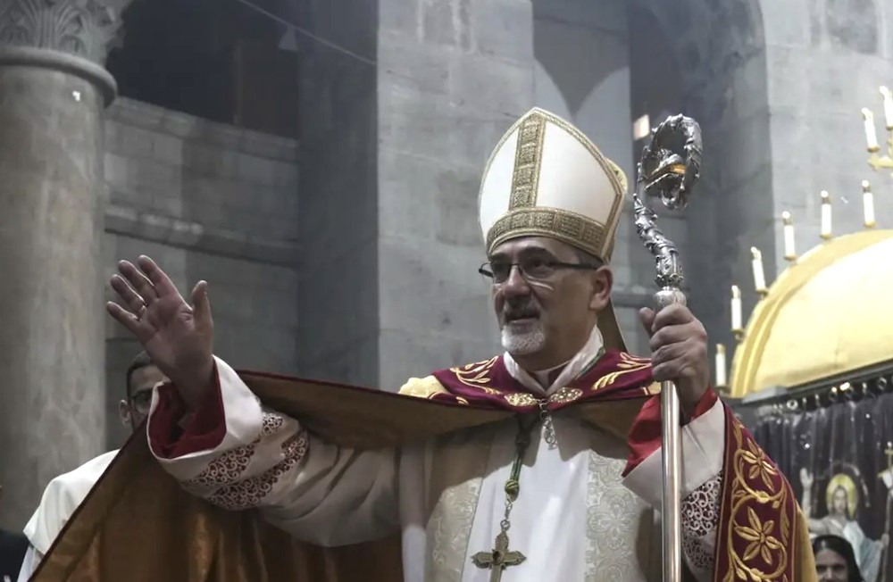 Izraelsk&aacute; pol&iacute;cia zabr&aacute;nila latinsk&eacute;mu patriarchovi Jeruzalema odsl&uacute;žiť om&scaron;u v Bazilike Sv&auml;t&eacute;ho hrobu
