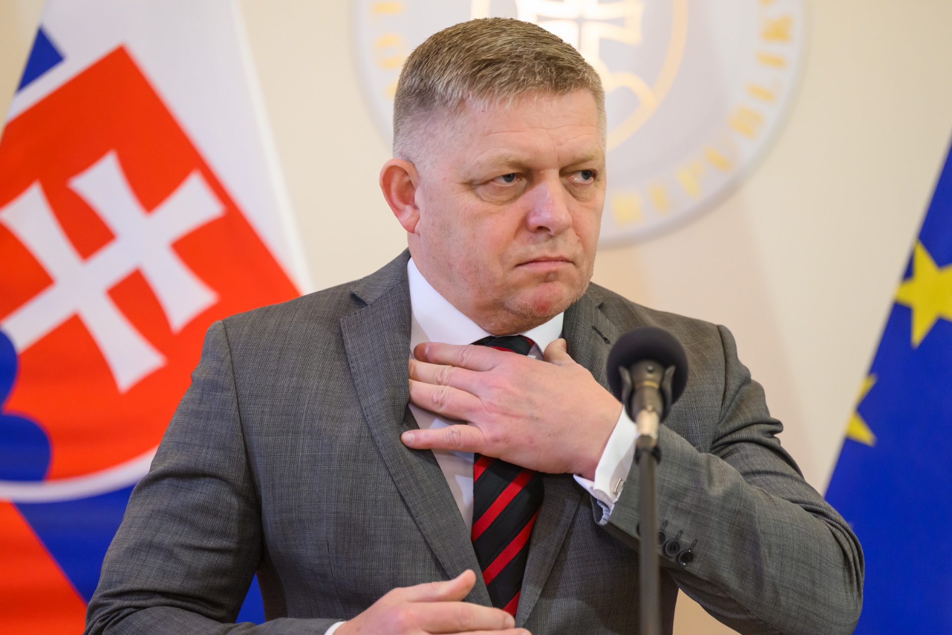 Eurokomisia chce ovplyvniť politickú situáciu na Slovensku, Zelenskyj pácha svinstvá