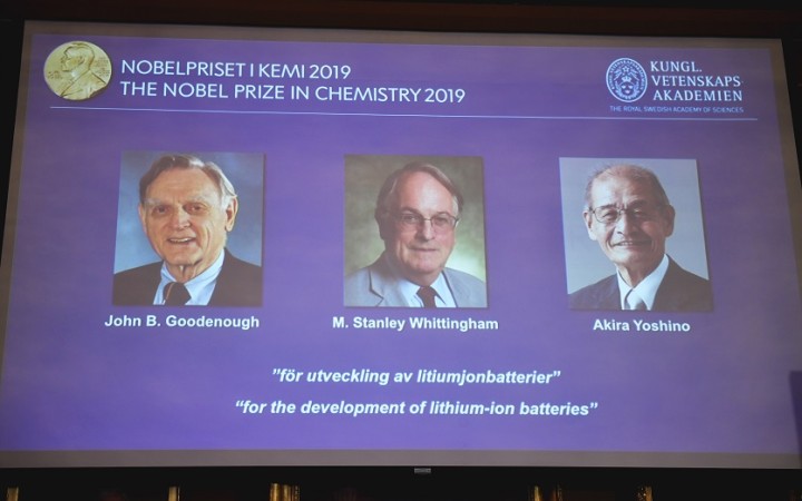 Nobelovu cenu za chémiu získali traja vedci za vývoj Li-Ion batérií