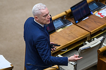 Statný muž ma udrel do hlavy, tvrdí. Vníma za tým snahu Šutaja Eštoka dostať ho z parlamentu