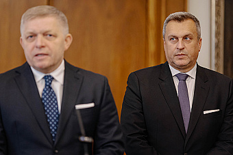Som zvedavý, ako sa Putinovi pozrie do očí, povedal. Na Ficovom mieste by sa vraj prepadol od hanby