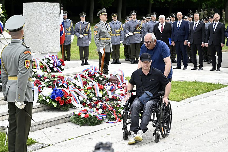Fašizmus neporazila len jedna armáda či národnosť. Bol to spoločný zápas