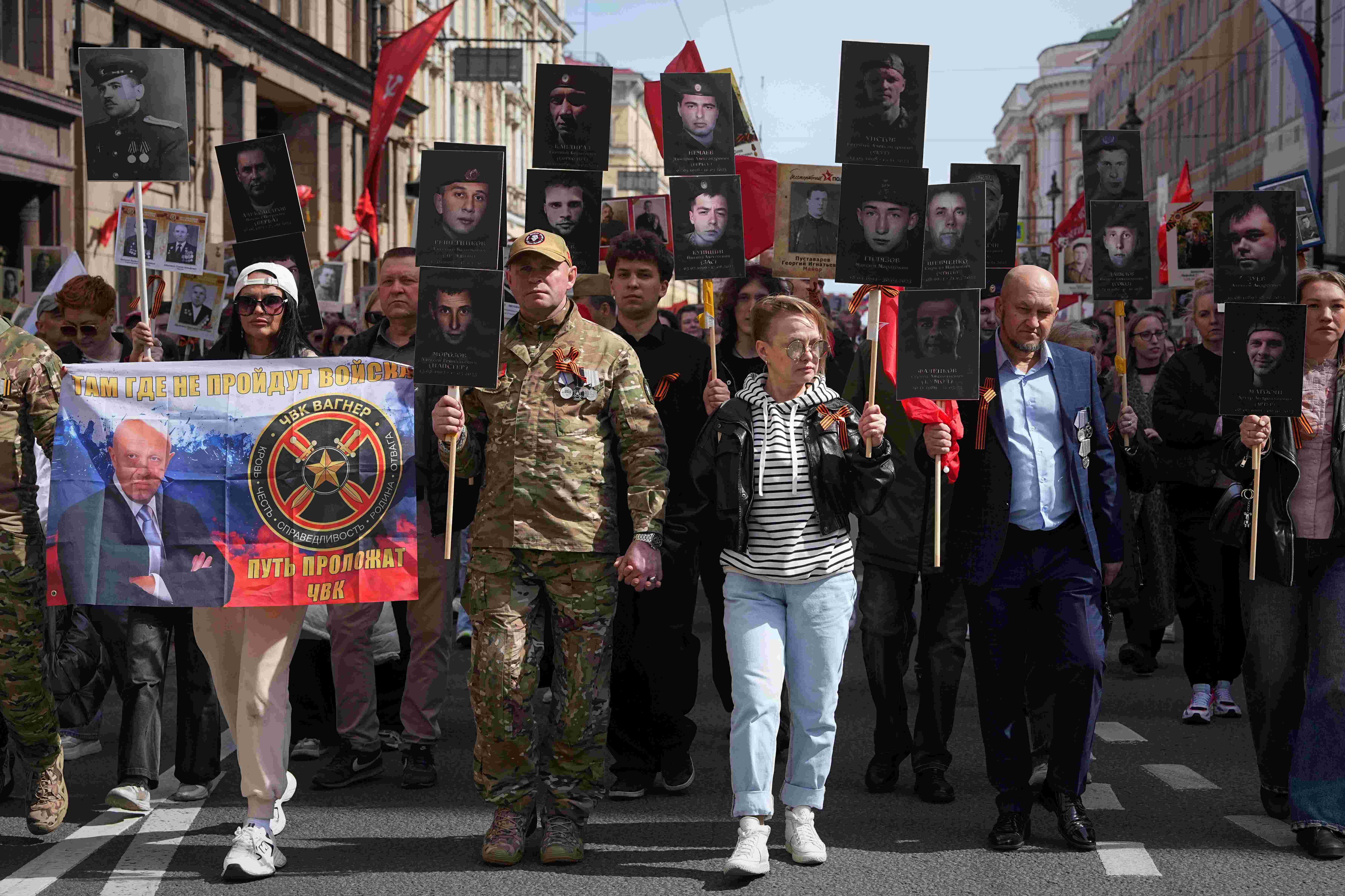 Do konca roka 2025 padlo 352-tisíc Rusov, vypočítali ruské opozičné médiá