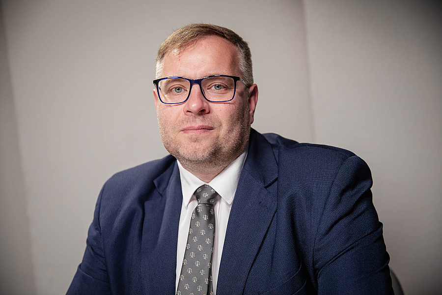 Ombudsman Dobrovodský napadol na Ústavnom súde podmienky registrácie cirkví