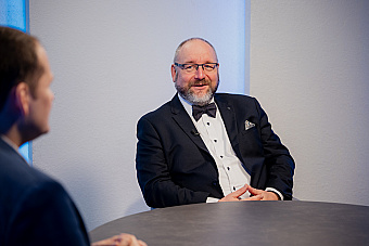 Vedľa Trumpa a Putina pôsobil čínsky prezident ako zodpovedný dospelák