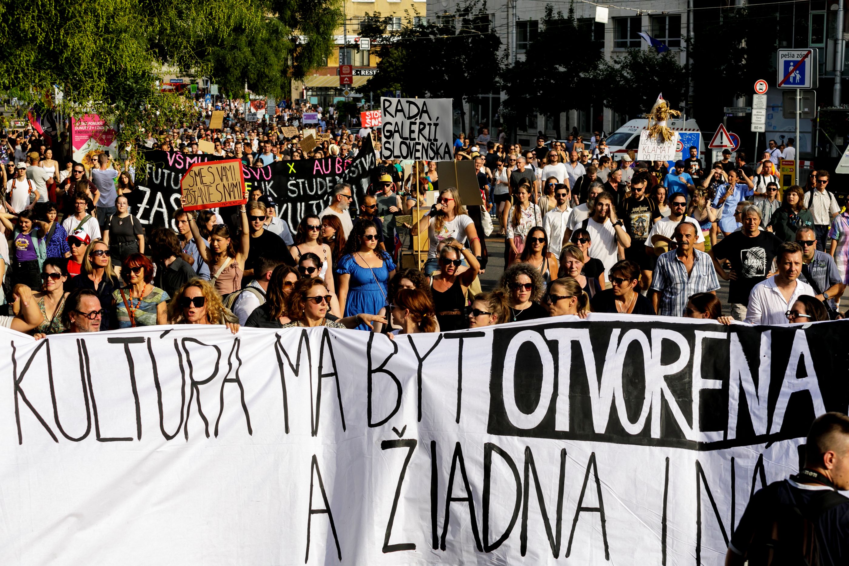 Chceme skutočne nez&aacute;visl&uacute; kult&uacute;ru? Zru&scaron;me fondy a povoľme sponzoring v kult&uacute;re tak, ako to už funguje v &scaron;porte